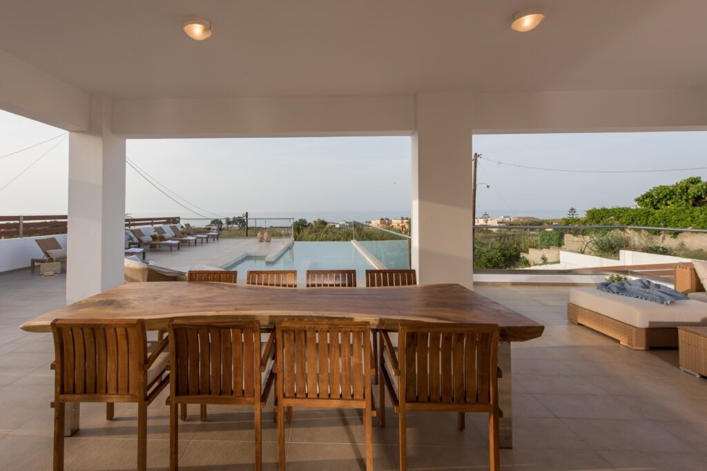 Ποιοτική κατασκευή βιλών από Paterakis Luxury Homes στο Κολυμβάρι, Χανιά, Κρήτη
